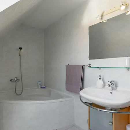 Racz By Interhome *