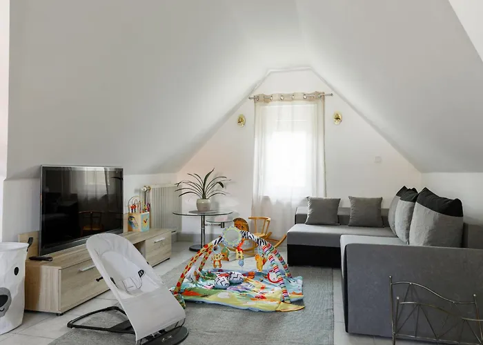 Racz By Interhome バダチョニトマイ